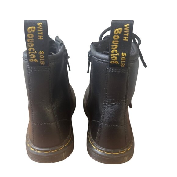 Dr. Martens Zavala J Kids Size 2 Black Leather Boots With Bouncing Sole - Picture 2 of 9